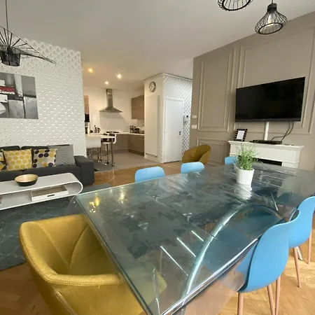 La Bonneterie Grand Part Dieu De Charme Pour 8 Personnes *