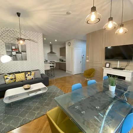 Apartment La Bonneterie Grand Part Dieu De Charme Pour 8 Personnes