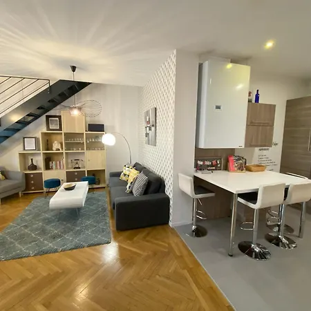 La Bonneterie Grand Part Dieu De Charme Pour 8 Personnes Apartment *