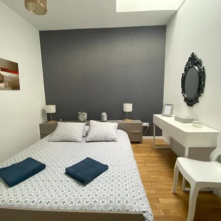 La Bonneterie Grand Part Dieu De Charme Pour 8 Personnes Apartment
