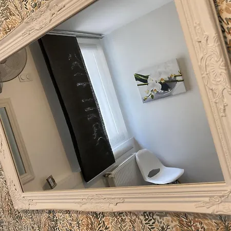 La Bonneterie Grand Part Dieu De Charme Pour 8 Personnes *