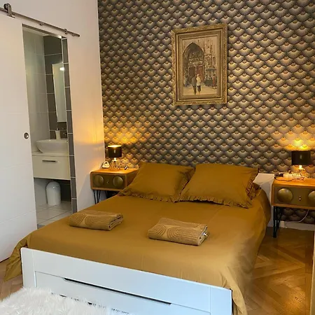La Bonneterie Grand Part Dieu De Charme Pour 8 Personnes Apartment Lyon