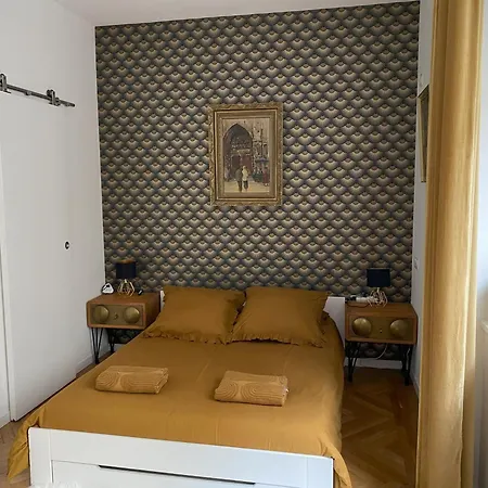 Appartement La Bonneterie Grand Part Dieu De Charme Pour 8 Personnes Lyon